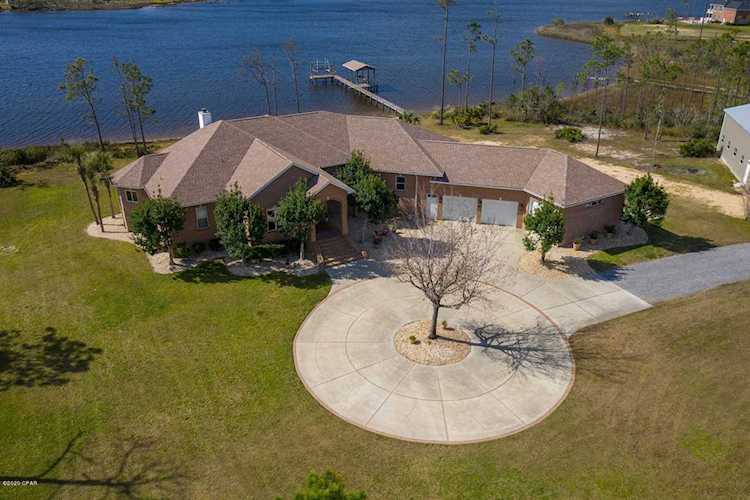 535 Mills Ln Panama City, FL 32404