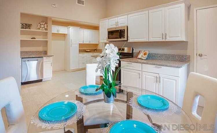 14356 Poway Rd Poway, CA 92064