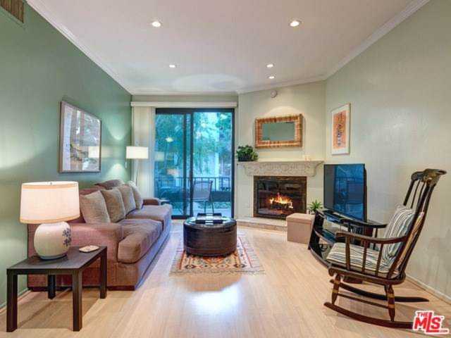 8707 Falmouth Avenue #213 Playa Del Rey, CA 90293