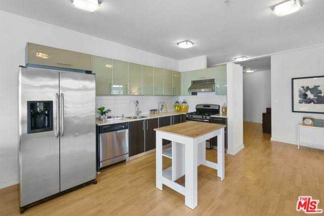 4215 Glencoe Avenue #301 Marina Del Rey, CA 90292