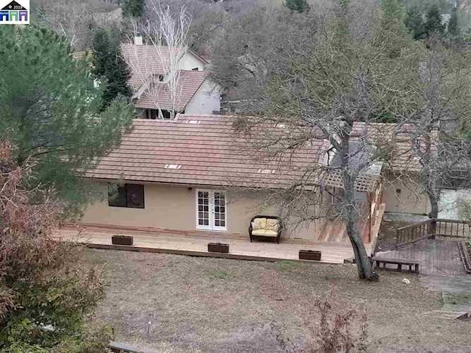 2679 Stagecoach Drive Valley Springs, CA 95252