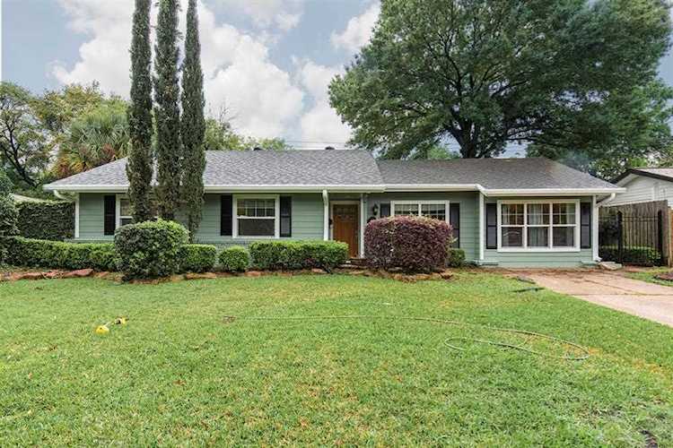2710 Droxford Dr Houston, TX 77008