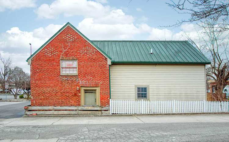 317 E Raspberry Ct Bardstown, KY 40004
