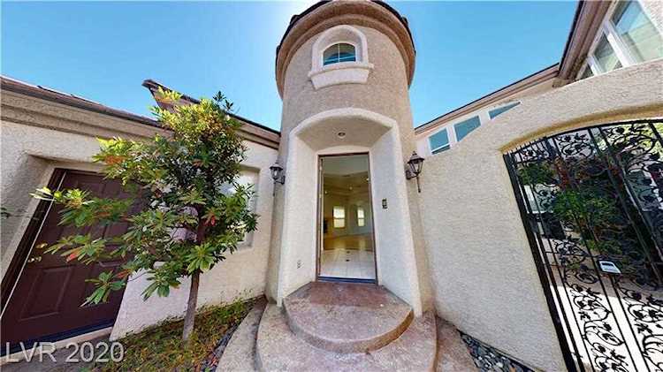 9405 Queen Charlotte Las Vegas, NV 89145