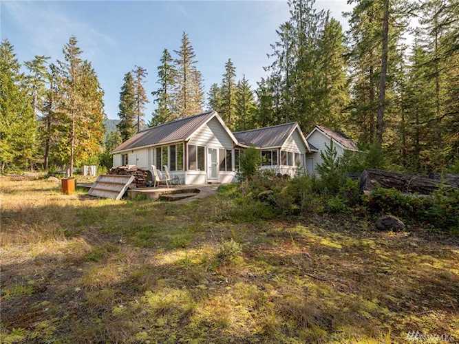 7360 USFS Rd 81 Cougar, WA 98616