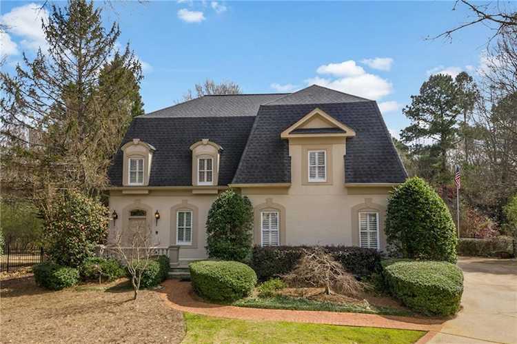 610 Avignon Ct Sandy Springs, GA 30350