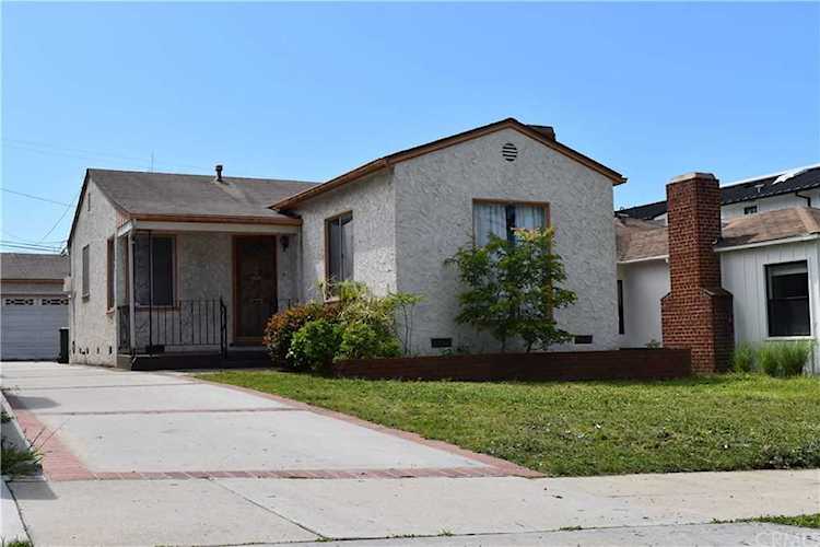 748 Avenue A Redondo Beach, CA 90277