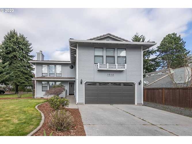 1602 NW 65th St Vancouver, WA 98663