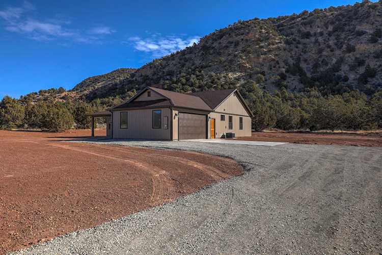 21 S 3900 E New Harmony, UT 84757