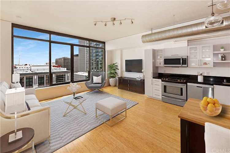 1111 S Grand Avenue #1013 Los Angeles, CA 90015