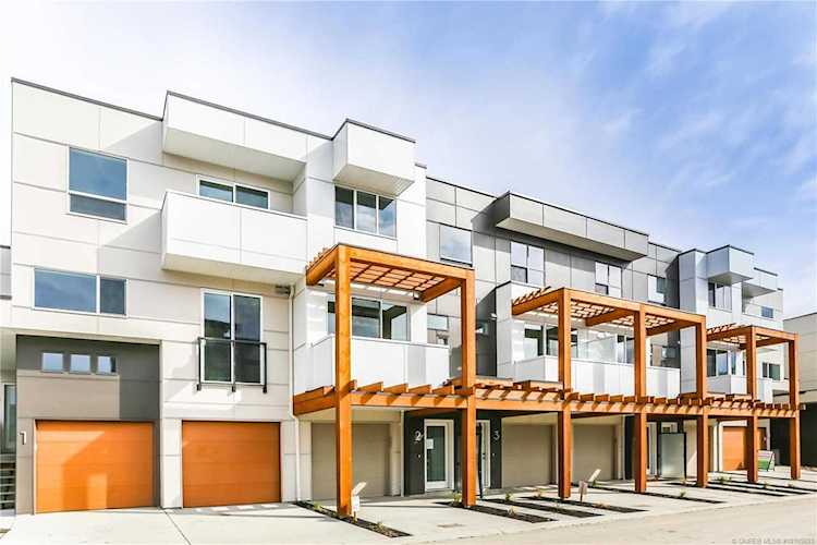 720 Valley Road #3 Kelowna, BC V1V2E6