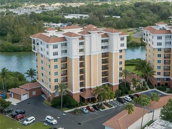147 E Tampa Ave Venice, FL 34285
