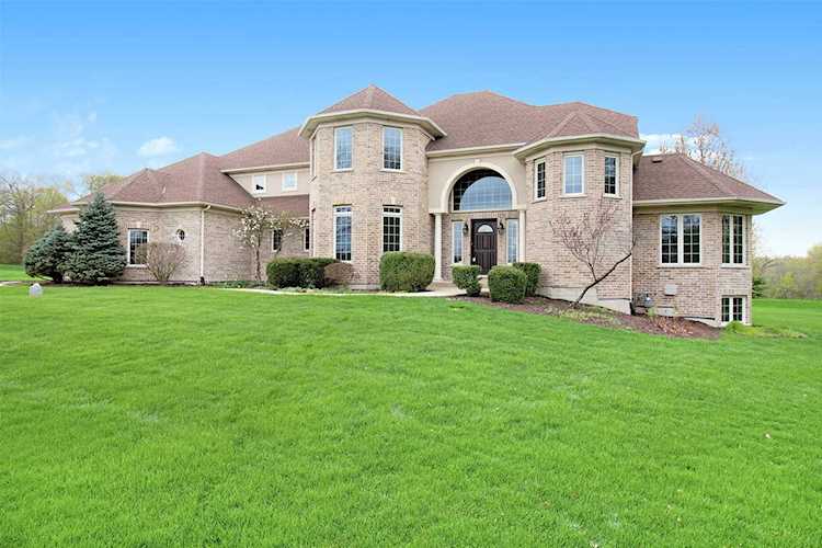 5500 Half Hollow Ct Oswego, IL 60543