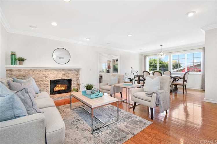 6802 Abbottswood Drive Rancho Palos Verdes, CA 90275