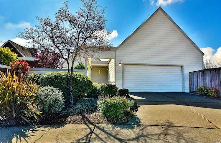 560 Carnation Court Sonoma, CA 95476