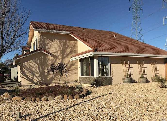 240 Bentley Court American Canyon, CA 94503