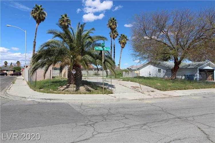 4734 San Sebastian Las Vegas, NV 89121