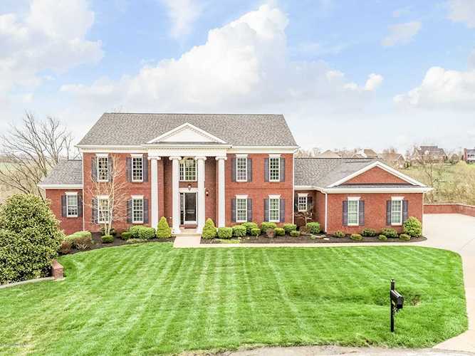 3900 Clarke Pointe Ct Crestwood, KY 40014