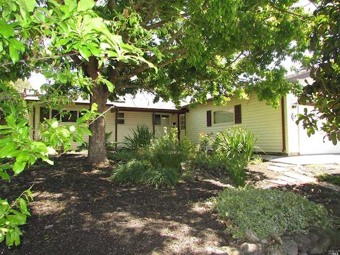 122 Briarwood Court Santa Rosa, CA 95401