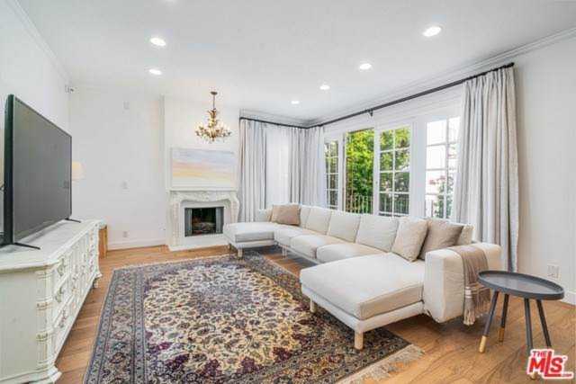 1260 S Beverly Glen #308 Los Angeles, CA 90024