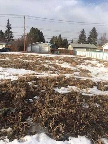 8136 Bowness Road NW Calgary, AB T3B 0H6