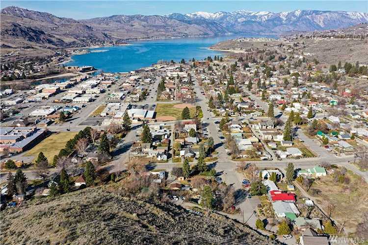 524 E Allen Ave. Chelan, WA 98816