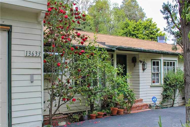 13633 Oak Canyon Avenue Sherman Oaks, CA 91423