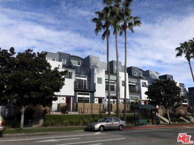 5400 Playa Vista Drive #11 Playa Vista, CA 90094
