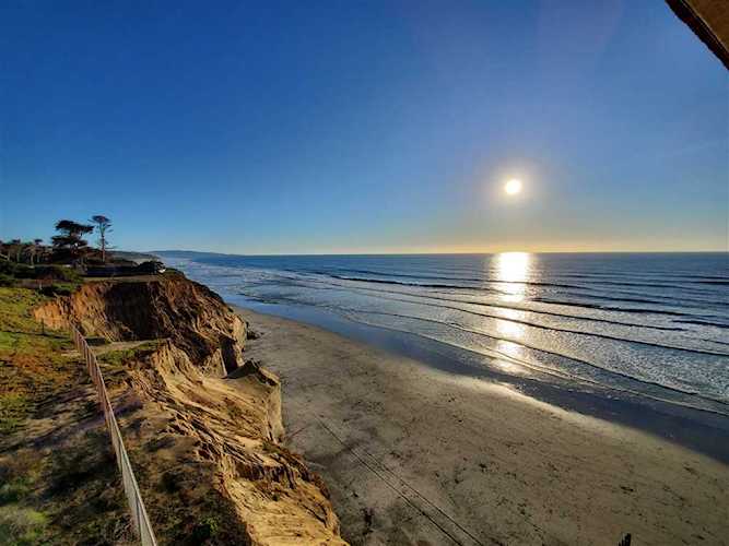 875 Beachfront Dr #C Solana Beach, CA 92075