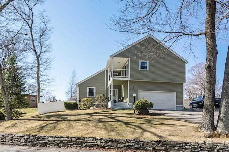 2 Old Cart Rd Auburn, MA 01501