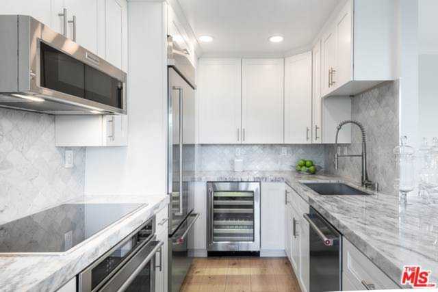 1131 Alta Loma Road #313 West Hollywood, CA 90069