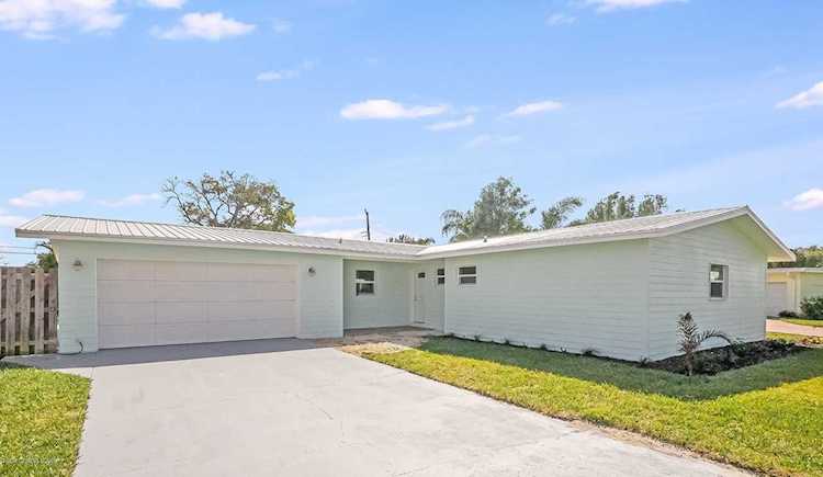 221 Timpoochee Drive Indian Harbour Beach, FL 32937 | MLS 871688 Photo 1