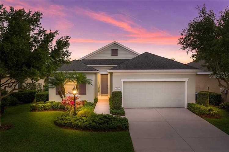 12109 Forest Park Circle Lakewood Ranch, FL 34211