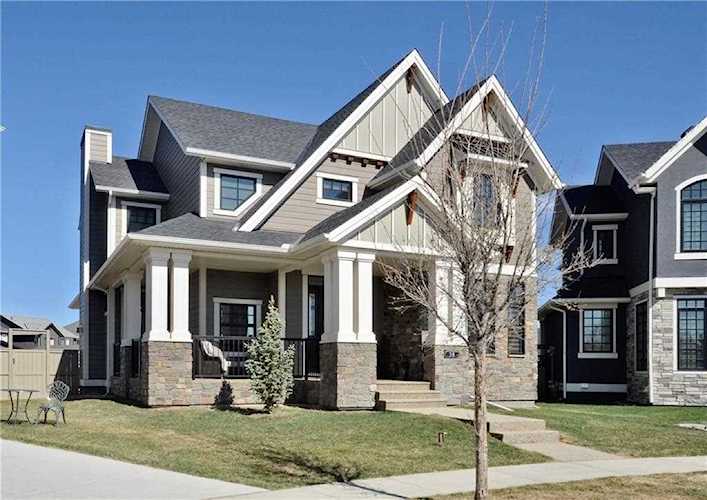 38 Cooperstown Court SW Airdrie, AB T4B 0Z9