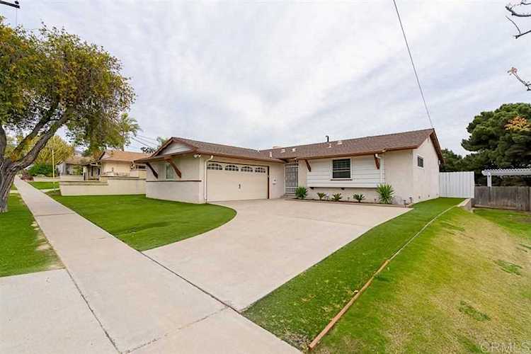 819 Floyd Ave Chula Vista, CA 91910