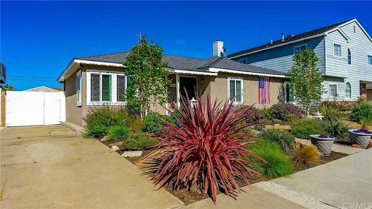 2839 Danaha Street Torrance, CA 90505