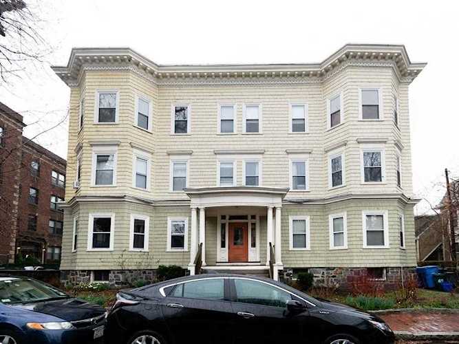 67 Dana St #2R Cambridge, MA 02138