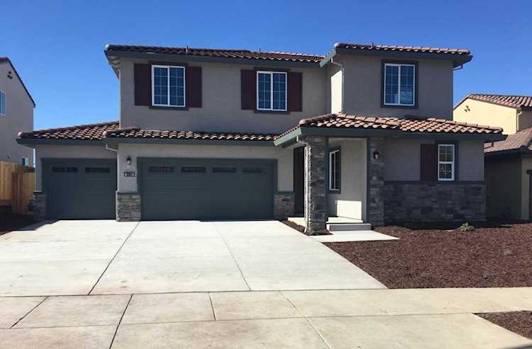 3084 Palomino Way Hollister, CA 95023