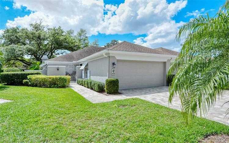 5420 Myrtle Wood #52 Sarasota, FL 34235