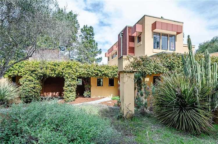 1940 Tapidero Avenue Los Osos, CA 93402