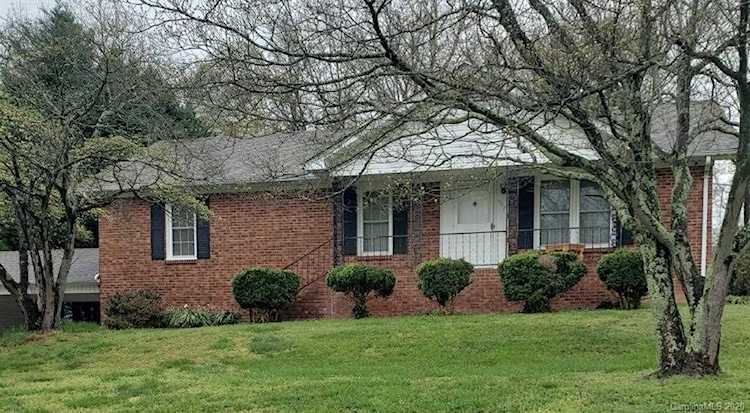 1017 Hoke St Kannapolis, NC 28081