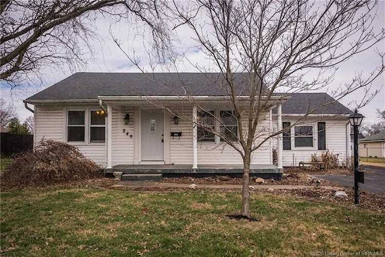 240 Ehringer Ln Sellersburg, IN 47172