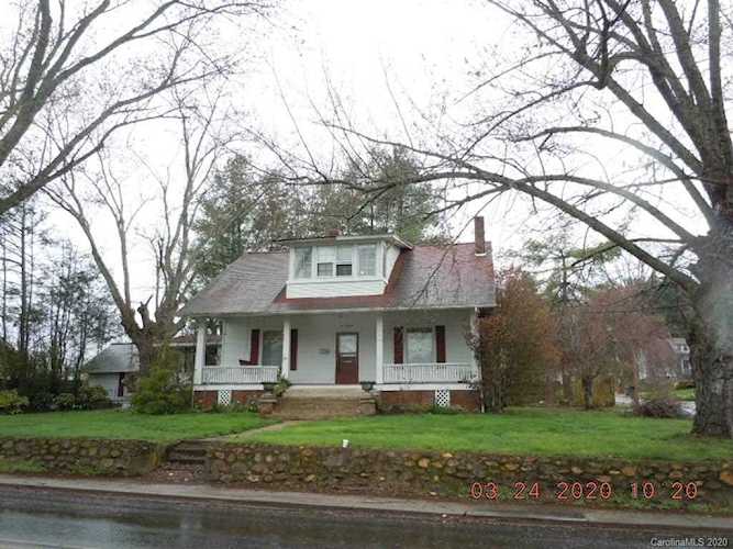 144 Pisgah Dr Canton, NC 28716