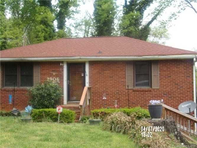 2906 Ravencroft Dr Charlotte, NC 28208 | MLS 3606756 Photo 1