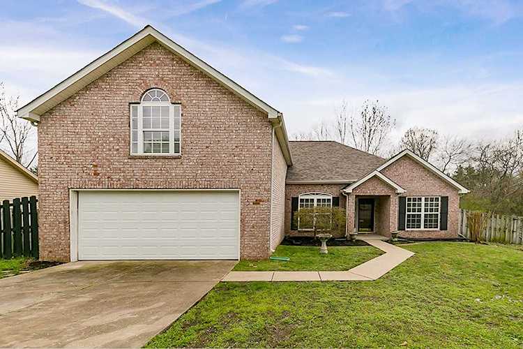 1348 Nicole Ln La Vergne, TN 37086 | MLS 2134948 Photo 1
