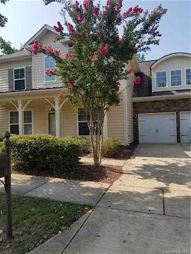 1056 Kings Bottom Dr Fort Mill, SC 29715