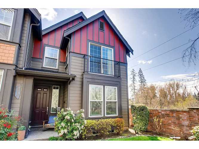 7212 NE Stoneybrook St Hillsboro, OR 97124