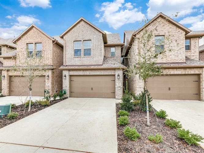 4564 Titus Circle Plano, TX 75024