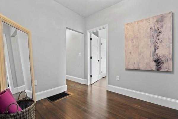 101 Draper St #1 Boston, MA 02122