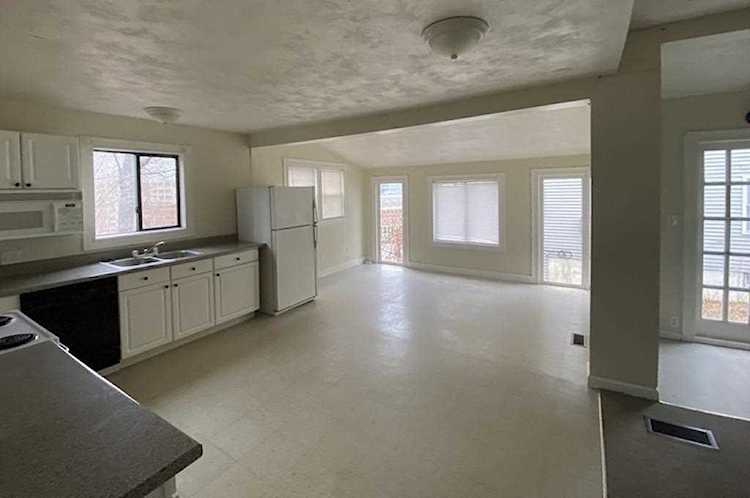 2 Arch Pl #2 Haverhill, MA 01832